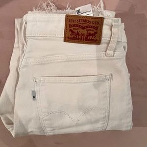 Levi Strauss & Co. - Size 27